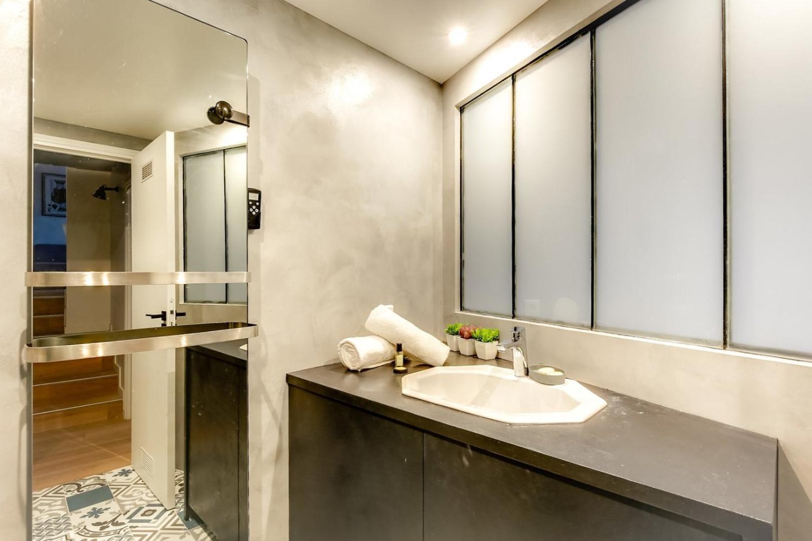 شقة Guestready - Stylish Flat In The Heart Of باريس المظهر الخارجي الصورة